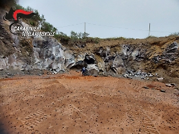 Mascali, estrazione illegale di pietra lavica: sigilli a due cave