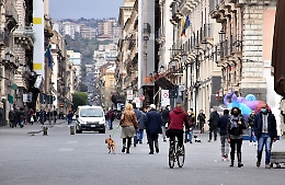 Catania pressoché deserta in zona rossa, fotogallery della Pasquetta in città