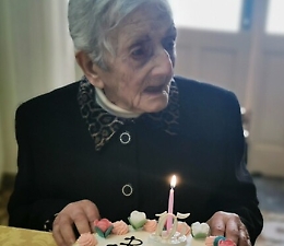 A Salina i 105 anni di nonna Concetta