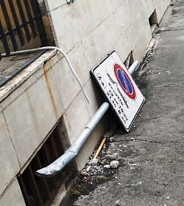 Catania: palo a terra da mesi in via Lecce