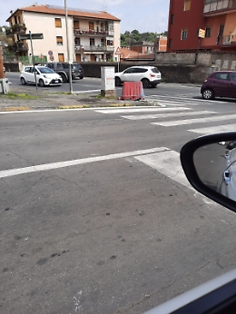 Catania: incrocio di via Leucatia senza semaforo da oltre un mese