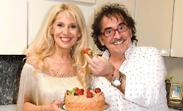 Maria Teresa Ruta compie 61 anni: su Instagram una rara foto con il compagno