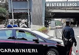 Misterbianco, insegue e minaccia la ex in auto con la figlia di due anni: arrestato