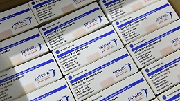 Vaccini, in Sicilia in arrivo altre 185.800 dosi di tre sieri