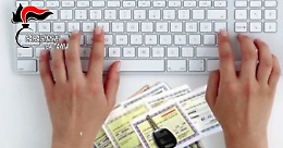 Randazzo, vende sul web false assicurazioni: denunciato 22enne napoletano