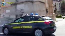 Anzich&eacute; alle imprese in  rosso, i soldi finivano sul suo conto: arrestata ex dipendente di un Confidi