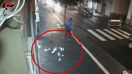 Usava i supermercati come bancomat, arrestato il rapinatore seriale di Paternò