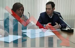 Dati covid falsi, l'inchiesta si ridimensiona ma non si sgonfia: resta l'accusa principale