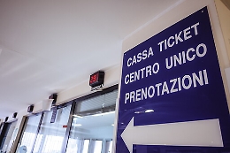 Ospedale Lipari, il Comitato è stanco: «Politica tappabuchi e nessuna pianificazione»