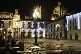 Covid, coprifuoco dalle 22 nel nuovo decreto Draghi: ecco cos'altro stabilisce