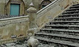 Noto, vandalo danneggia la scalinata barocca dell&rsquo;Immacolata, denunciato
