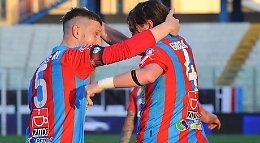 Calcio, Catania-Casertana 3-0: così i rossazzurri blindano il 5° posto a Foggia
