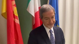 Musumeci e il sì a denti stretti: «Sicilia arancione ci amareggia, ora sfruttare il tempo per vaccinare tutti»