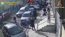 Blitz Messina, il video del funerale del fratello del boss Sparacio  in pieno lockdown