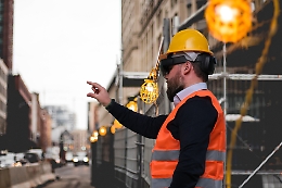 Dalla Sicilia arriva il caschetto “intelligente” che avverte gli operai in caso di pericolo