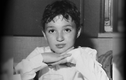 La mamma di Claudio Domino in piazza: «Dopo 35 anni ho il diritto di sapere chi ha ucciso mio figlio»