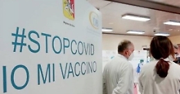 Vaccini, campagna per nonni e nipoti nel weekend in tutti gli hub di Messina