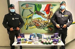 Palermo, prodotti per la casa ed elettronici non sicuri in negozio cinese