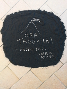 Creazione con la cenere dell'Etna