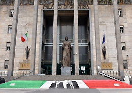 Catania, danni alla "scalinata della memoria" dinnanzi al tribunale