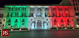 Festa della Repubblica: il Tricolore sulla facciata di Palazzo d'Orleans a Palermo