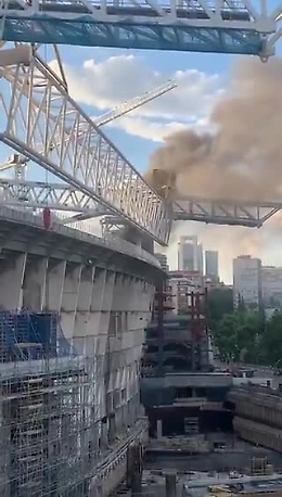 Santiago Bernabeu, incendio nel cantiere dello stadio di Madrid