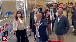 Covid, il giorno del vaccino per i maturandi: tutti pronti e nessuna paura