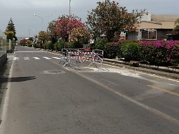 Catania, via S. G. La Rena: 150 pozzetti con botole  da ripristinare