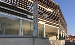 Da Milano la staffetta della solidarietà per donare sangue raro a una donna siciliana