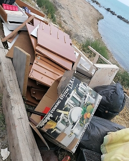 Emergenza rifiuti a Palermo: operai assenti per le partite di calcio