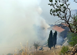 Nel Palermitano si sfiorano i 40 gradi e gli incendi divampano ovunque