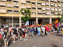 Catania, al via il corteo contro il G20