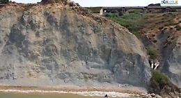 Mareamico: «Allarme erosione per la collina del Caos. Sta venendo giù»
