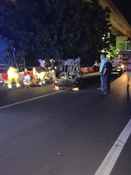 Auto si ribalta con 8 persone a bordo tra Mazzeo e Letojanni: tutti feriti