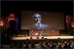 Taormina Film Fest, le foto più belle della prima giornata della kermesse