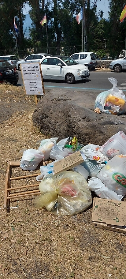 Mascali (Ct): litorale di Fondachello...senza parole