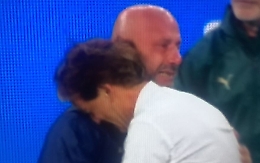 Quell'abbraccio tra Mancini e Vialli: «E' per tutti gli italiani»