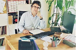 Il manager "catanese marca Liotru" a Parigi