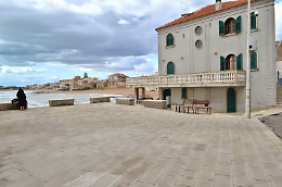 Santa Croce Camerina, il sindaco reintroduce la mascherina obbligatoria