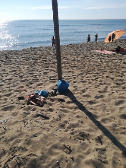 Catania, spiaggia libera: "Una delusione"
