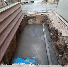 Gela, si rompe una condotta e il fango invade la necropoli arcaica greca