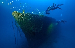 Sotto il mare di Lampedusa almeno 40 relitti