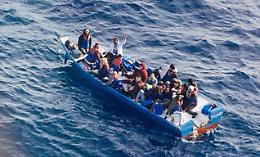 Lampedusa in tilt: 1300 nell'hot spot che può ospitare 250 persone