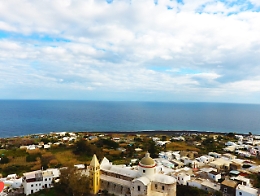 Stromboli:&nbsp;sette turisti positivi al covid, tutti gi&agrave; messi in isolamento