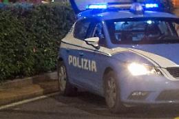 Denunciato assieme a due amici per avere perseguitato l'ex moglie