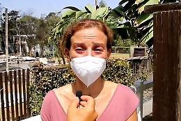 Le Capannine distrutto, la titolare Francesca Raciti in lacrime: «In fumo il lavoro di una vita»