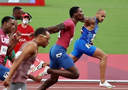 Turbo Jacobs che sfreccia sul traguardo a 43 km/h