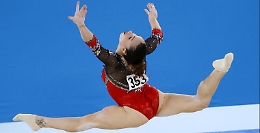 Grandiosa Vanessa Ferrari: storica medaglia d'argento nel corpo libero