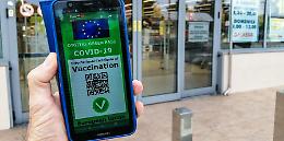 Il Green pass resta un rebus: tutte le ipotesi sull'obbligatorietà