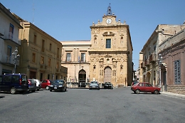 Sanzioni e chiusura per un pub di Naro